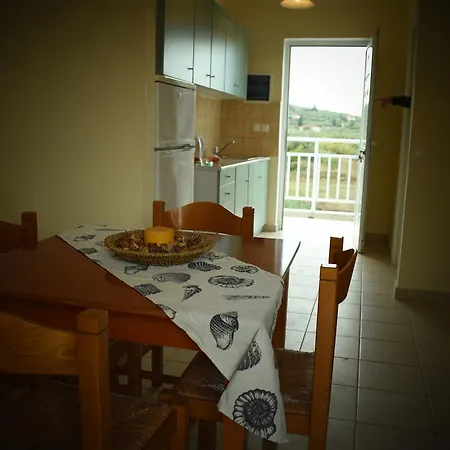 Parashis Lägenhet Alykes (Zakynthos)